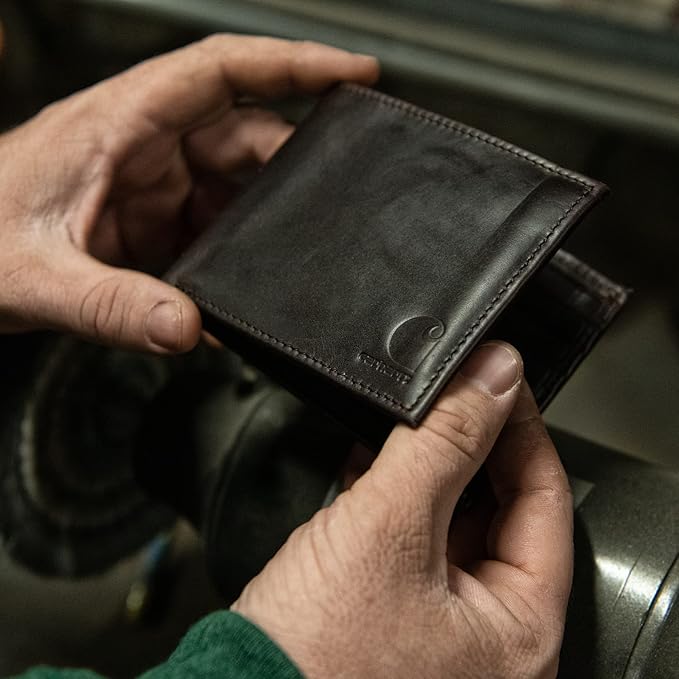 Carhartt Men's Durable Oil Tan Leather Wallets